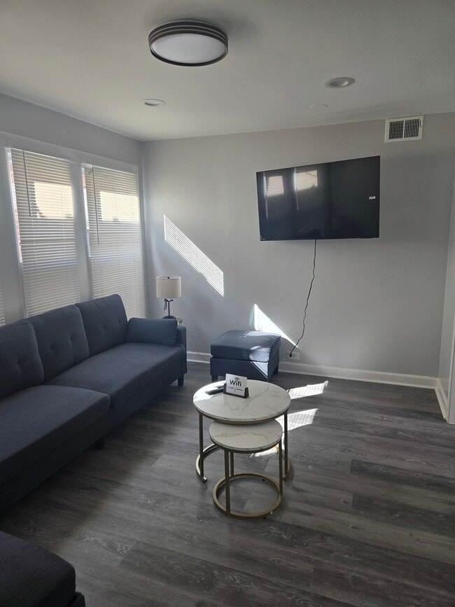 Foto del edificio - 8304 S Kedzie Ave