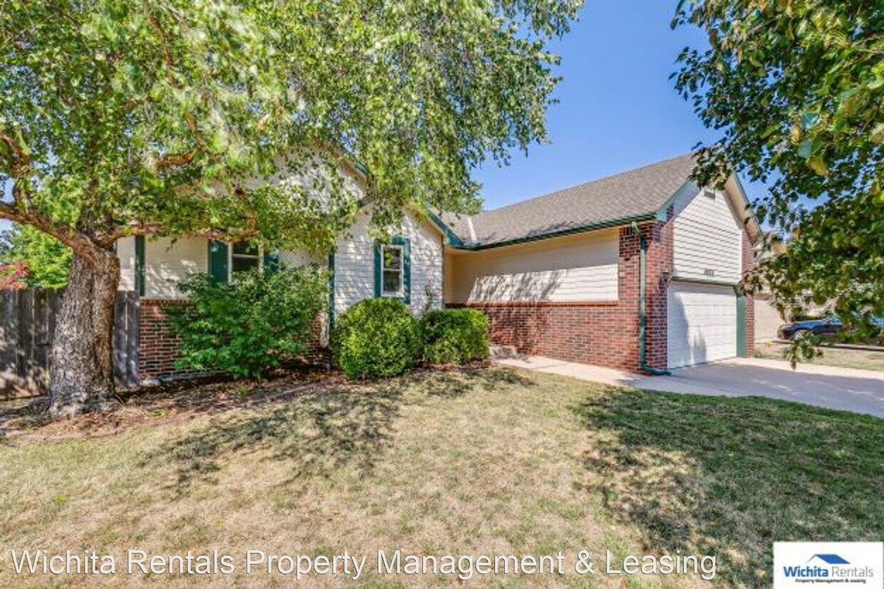 Primary Photo - 5 br, 3 bath House - 4826 E 44th Ct N