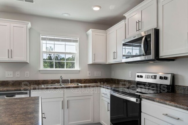 Foto del edificio - 112 Saddlehorse Ln