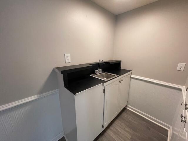 Building Photo - 4222 Fairfield Cir