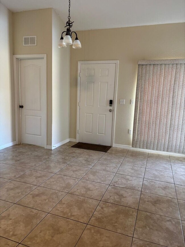 Foto del edificio - Charming 3BR House in Dundee