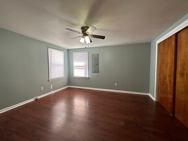 Foto del edificio - Two Bedroom Home located Downtown Corbin, KY