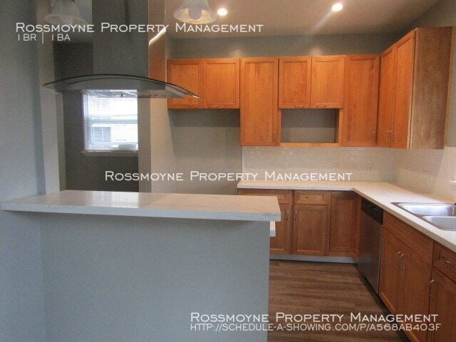 Building Photo - 747.5 S Chevy Chase Dr