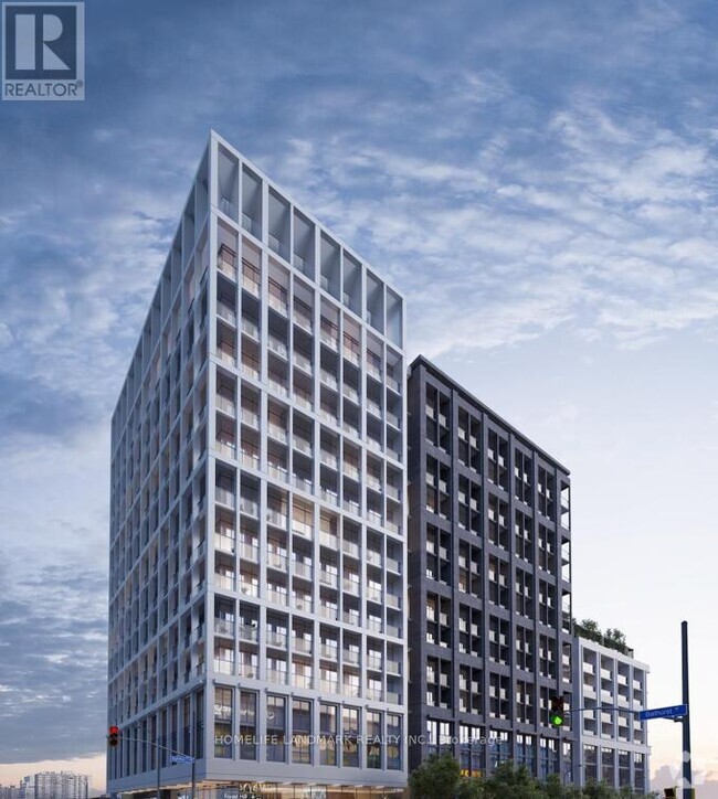 Building Photo - 2020-2020 Bathurst St