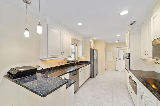 Foto del edificio - Beautiful 3/2 in Forest Ridge