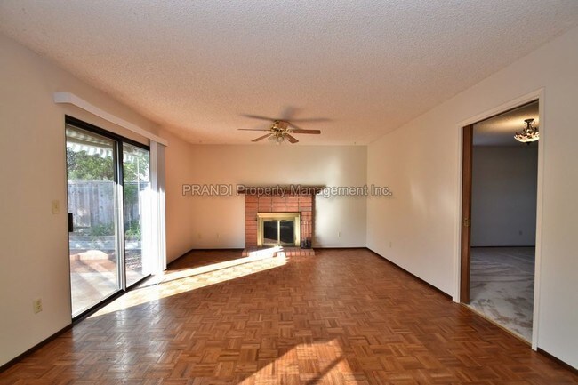 Building Photo - 1178 Lea Dr