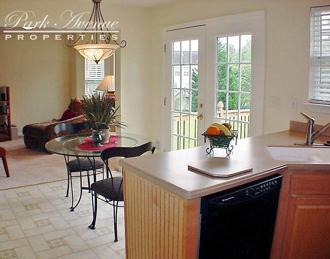 Building Photo - 1330 Camden Place Ct