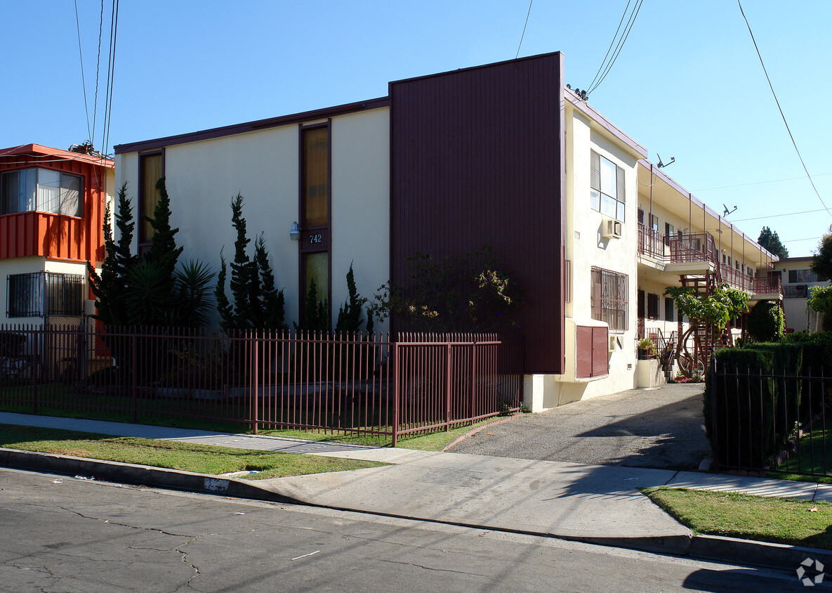 Foto del edificio - 742 N Inglewood Ave