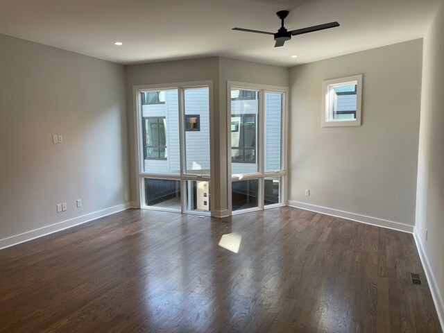 Foto del edificio - 1058 Kenilworth Ave