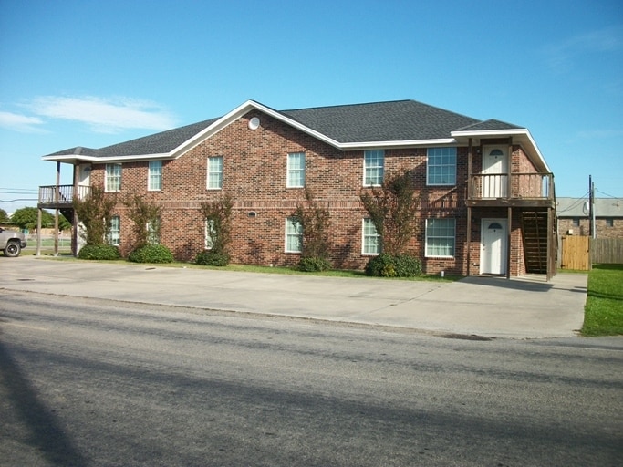 2501 Taft Ave, Groves, TX 77619 Apartments in Groves, TX