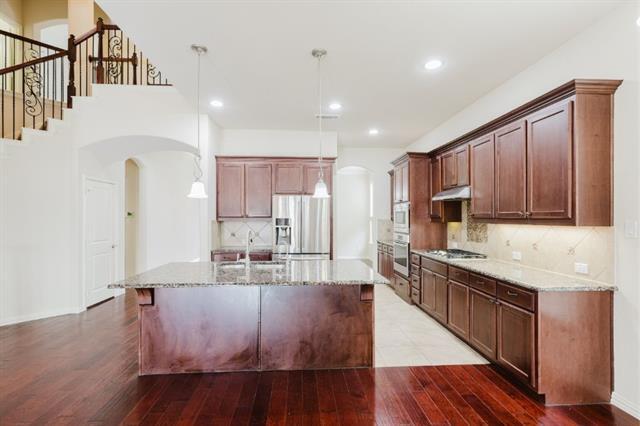 Building Photo - 10809 Grecian Dr