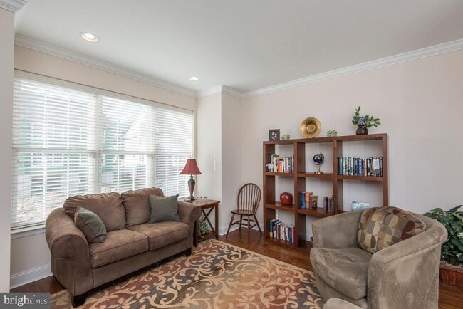 Building Photo - 509 Kingsley Ct