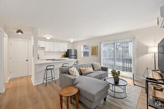 Building Photo - 539 Hale Ave