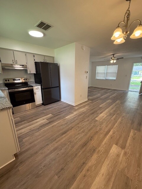 Foto del edificio - 9 Hemlock Circle Ter