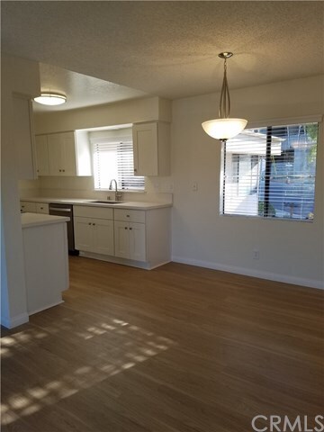 Building Photo - 1524 Buena Vista