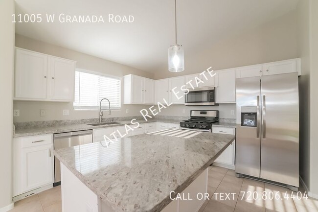 Building Photo - 4 WEEKS FREE RENT IF MOVED IN BY 3/31! Gor...