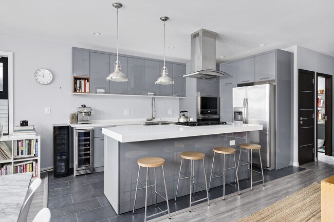 Foto del edificio - 617 W 18th St