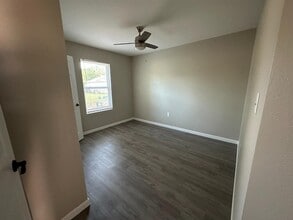 Building Photo - 14073 John Clark Rd