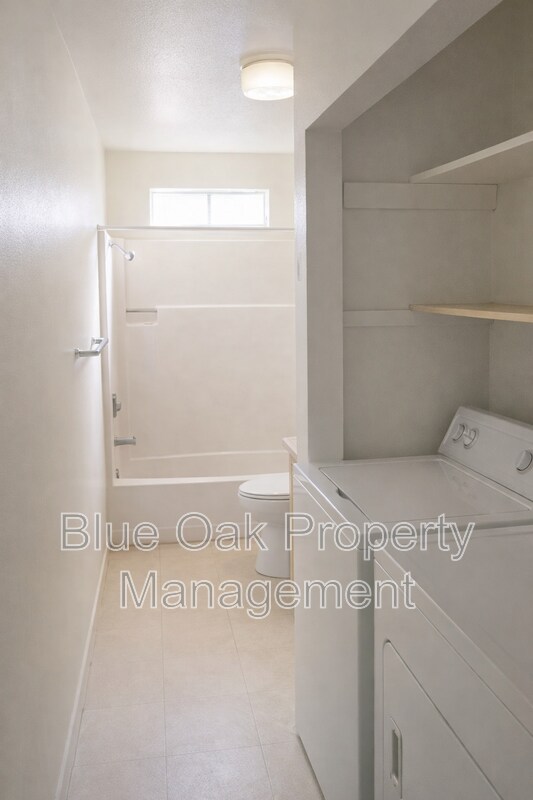 Foto del edificio - 635 Ivy St