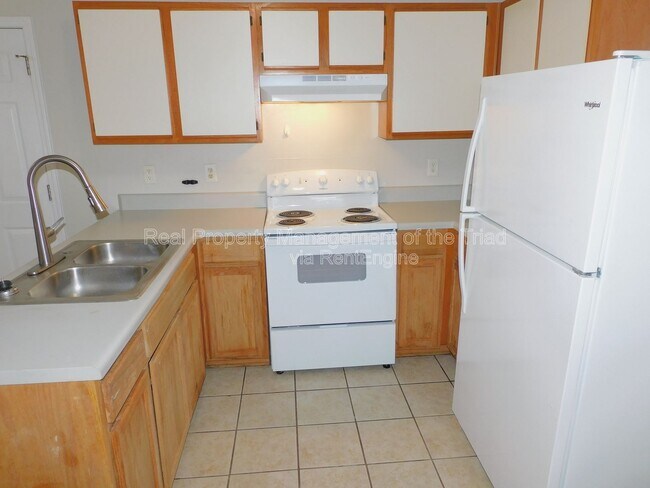 Building Photo - 3211 North O.Henry Boulevard