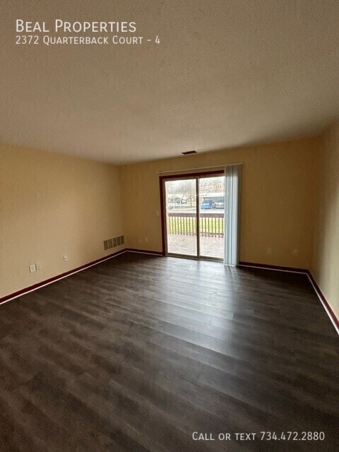 Building Photo - 2372 Quarterback Ct