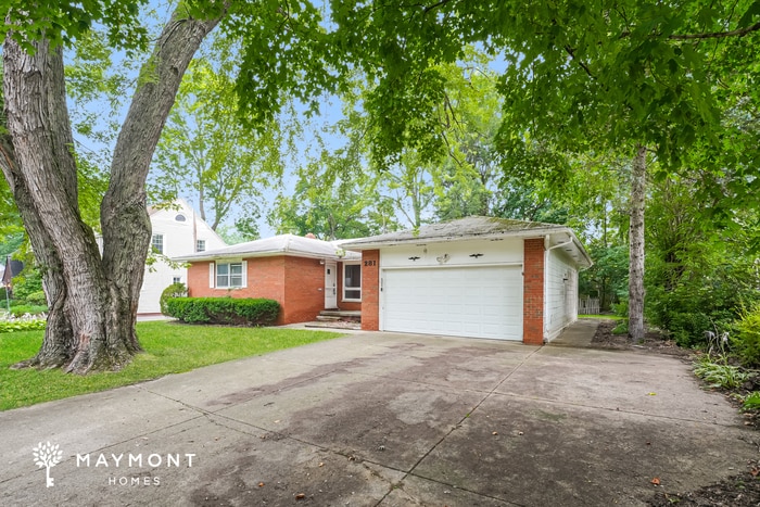 Building Photo - 281 Sundale Rd