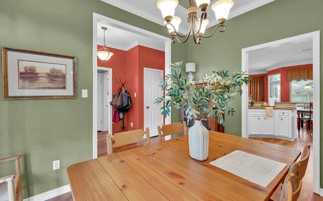 Building Photo - 9019 Eureka Ln