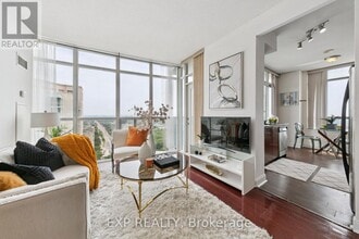 Building Photo - 70 Absolute Ave