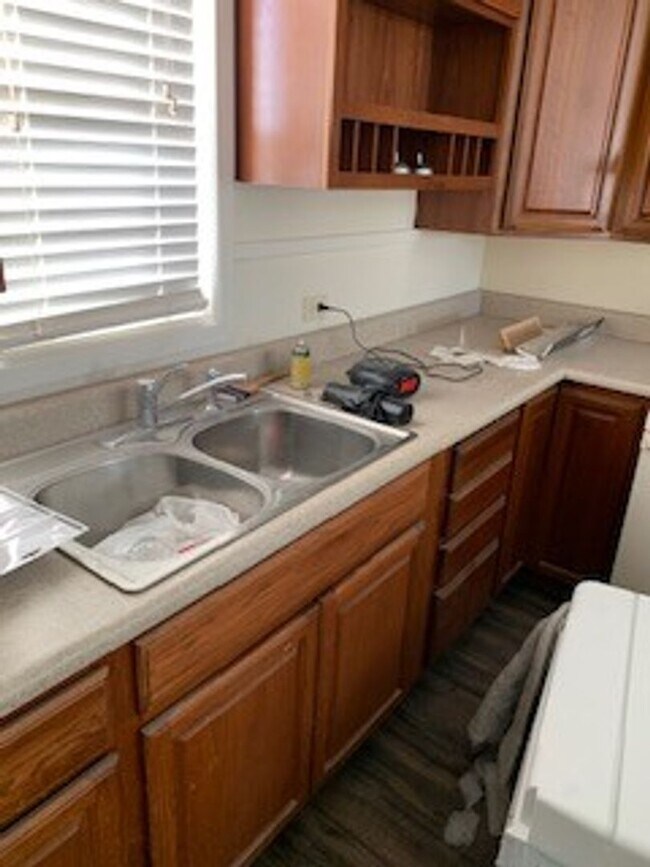 Building Photo - FIVE BR, 2 BA HOUSE in Jesup