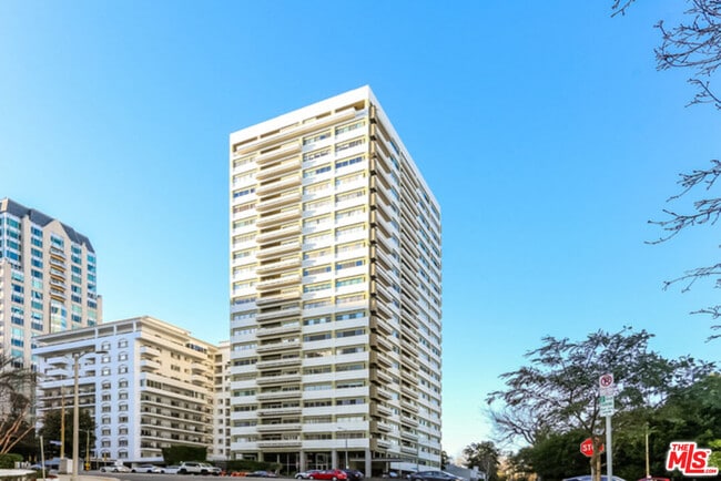 Building Photo - 10701 Wilshire Blvd