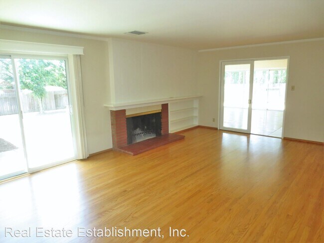 Building Photo - 4 br, 3 bath House - 1552 Windsor Lane