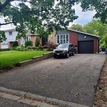Building Photo - 730 Clifton Dr