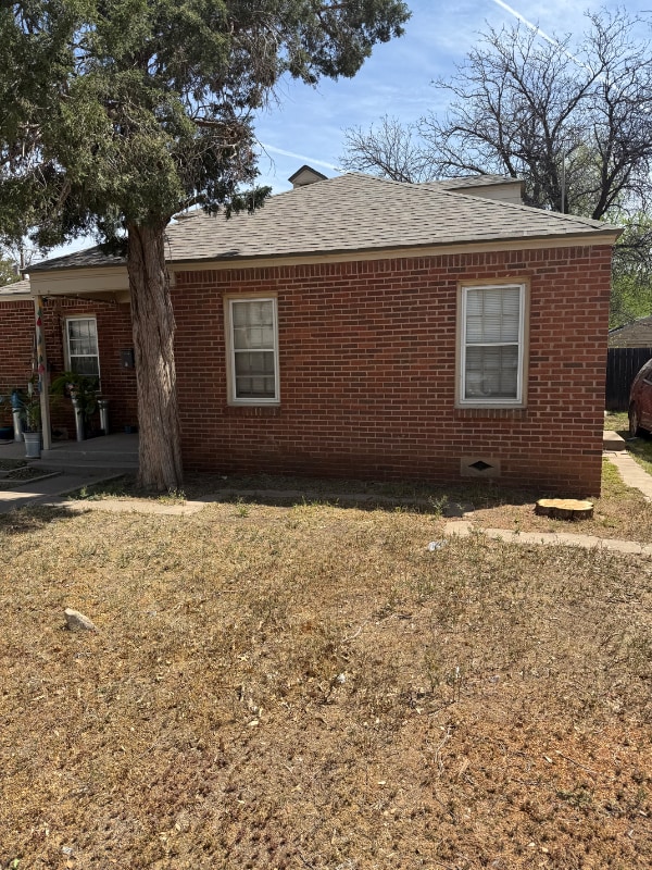 Primary Photo - 1613 Ave Y