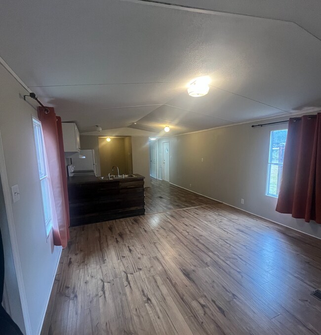 Foto del edificio - 159 Gas Plant Rd