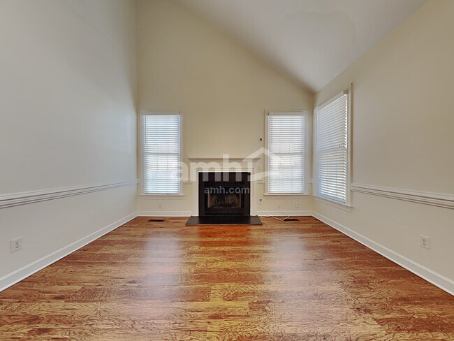 Foto del edificio - 1513 Bowmore Pl