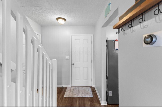 Foto del edificio - 1699 Ridgebury Dr
