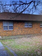 Building Photo - 1904 N Creasy Springs Rd