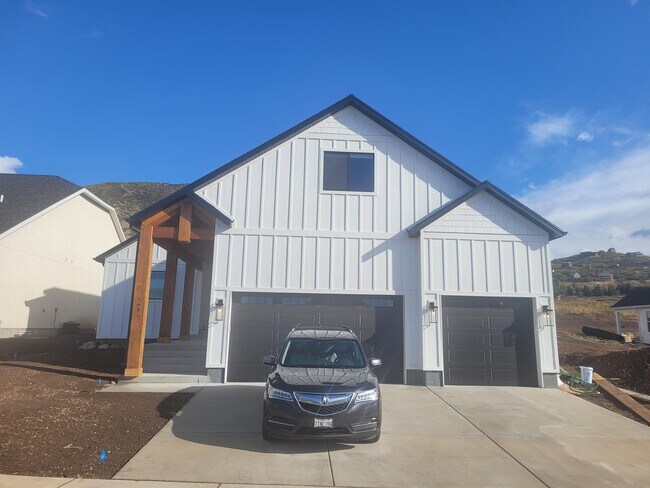 Foto del edificio - 1491 N Jerry Gertsch Ln