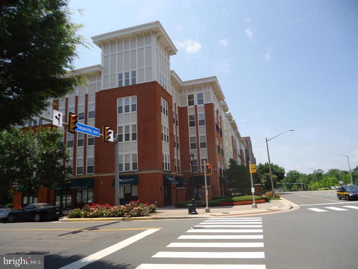 2655 Prosperity Ave Unit 443, Fairfax, VA 22031 Condo for Rent in