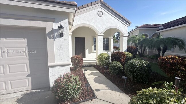 Building Photo - 692 Maplewood Ct