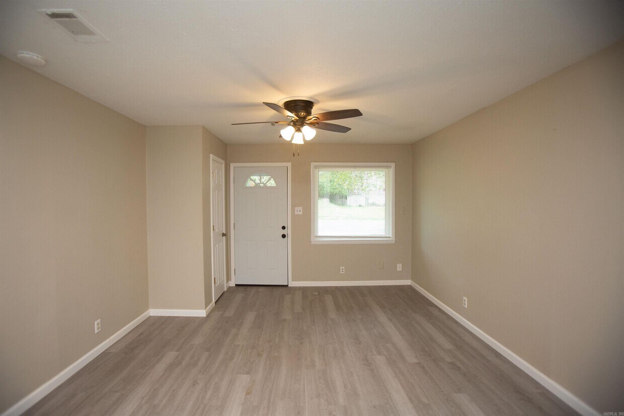 Foto principal - 2310 Blackwood Rd