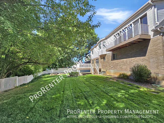 Foto del edificio - 2208 Kays Creek Dr