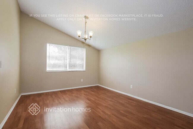 Building Photo - 4005 Stonehaven Rd