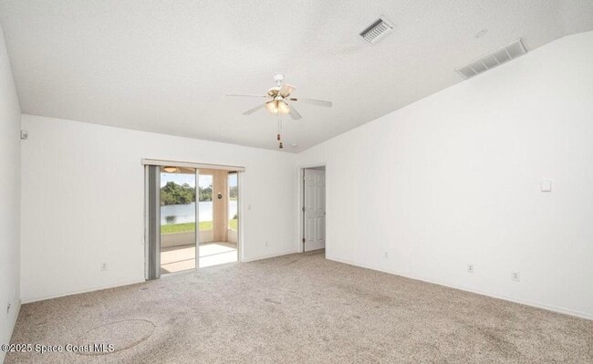 Foto del edificio - 1964 Bayhill Dr