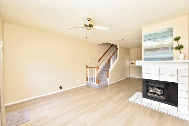 Foto del edificio - 2930 Grants Lake Blvd