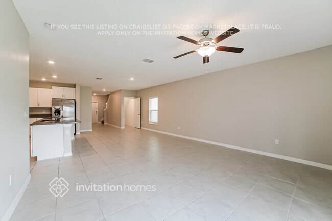 Foto del edificio - 7745 Silver Berry Ct