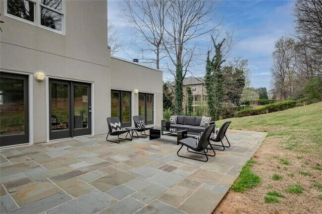 Foto del edificio - 4810 Lafayette Ave NW