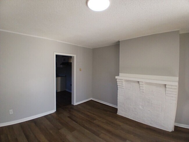 Foto del edificio - Newly Remodeled 2 Bdrm, 1 Bath