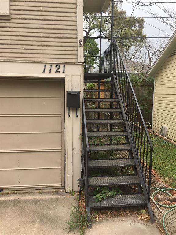 Primary Photo - 1121 Peddie St