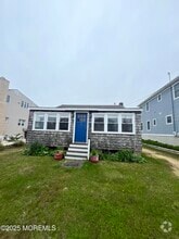 Building Photo - 118 Camden Ave